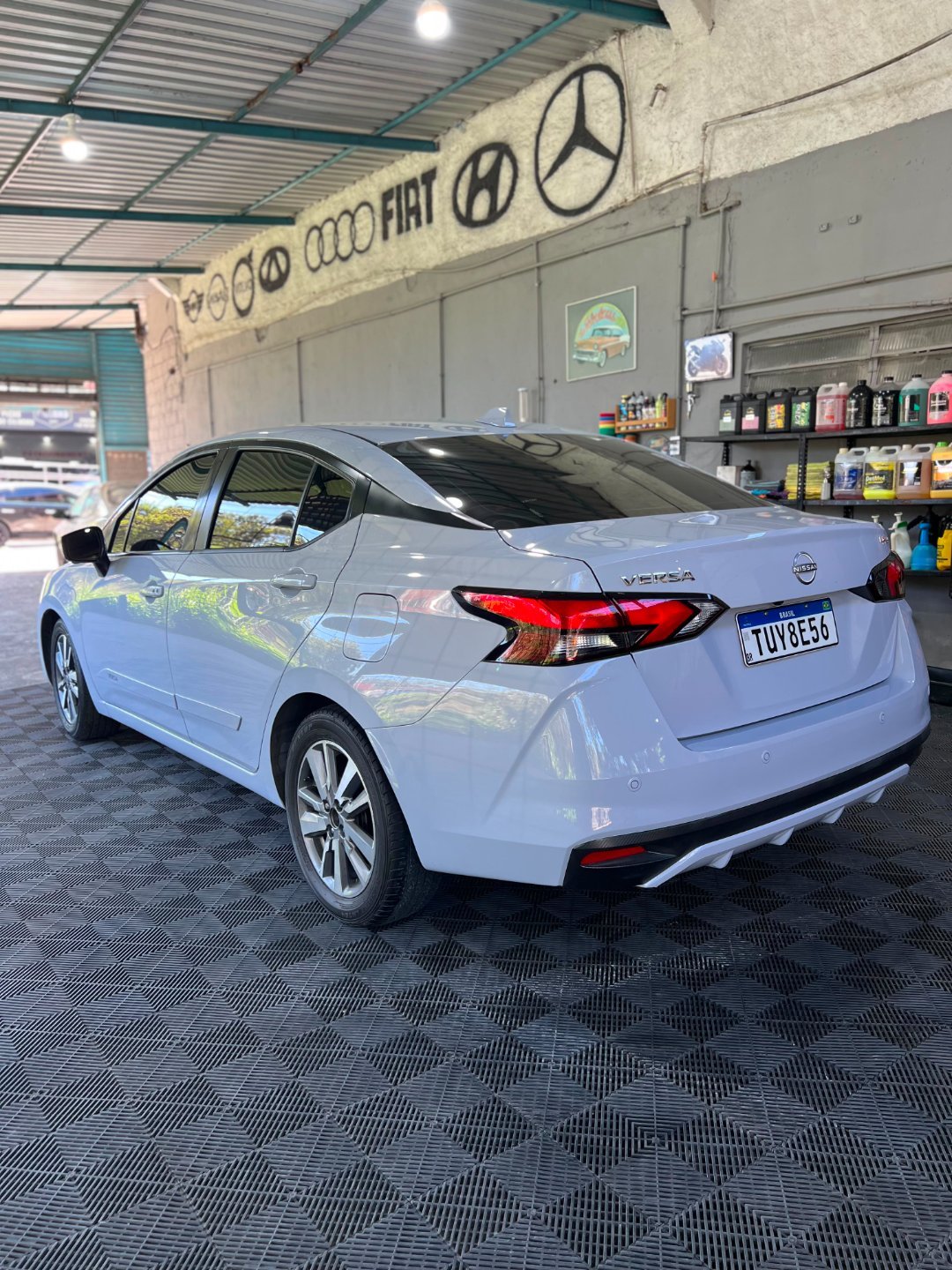 NISSAN VERSA ADVANCE