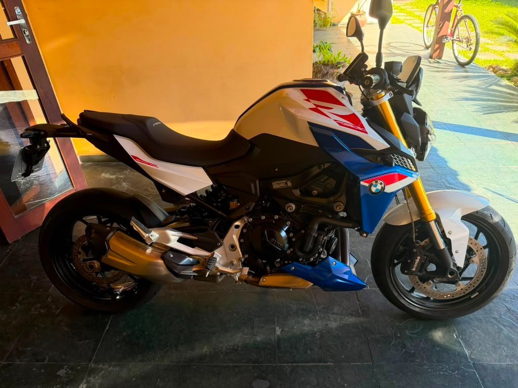 BMW F900R