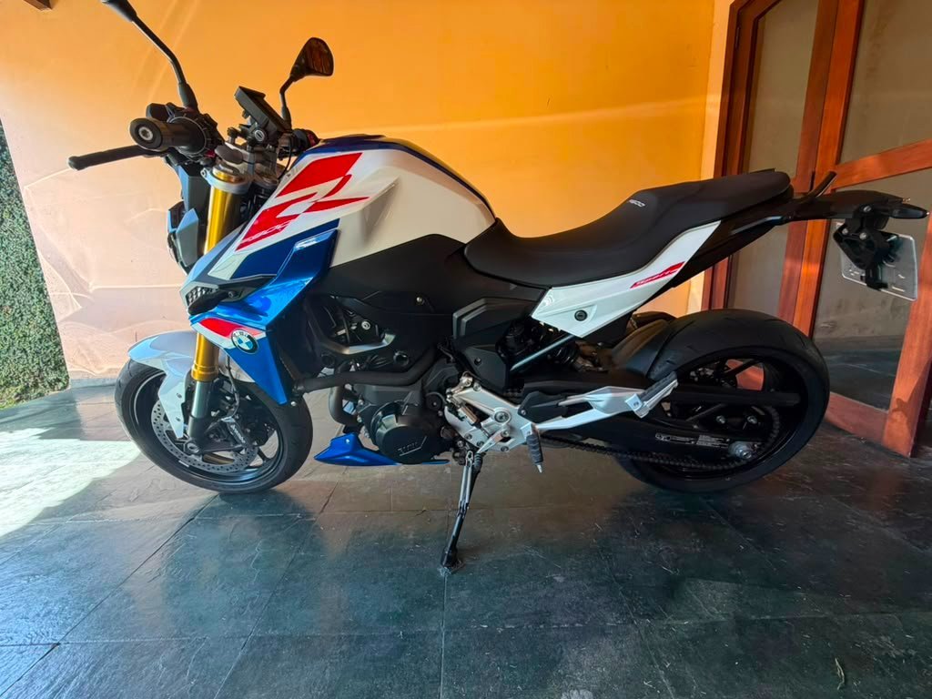 BMW F900R
