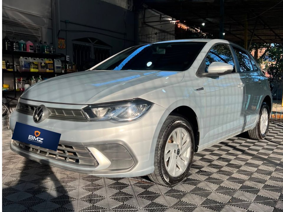 VOLKSWAGEM POLO
