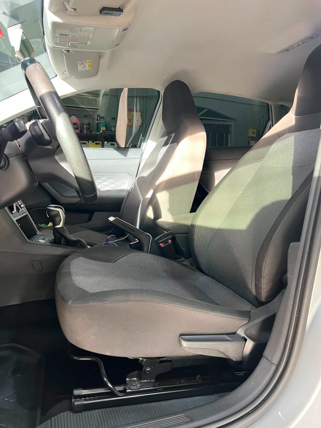VOLKSWAGEM POLO