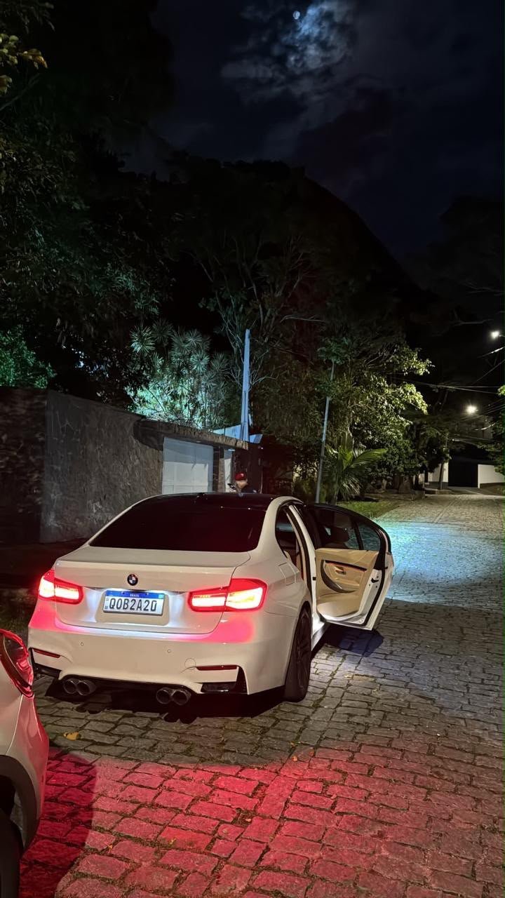 BMW 320i