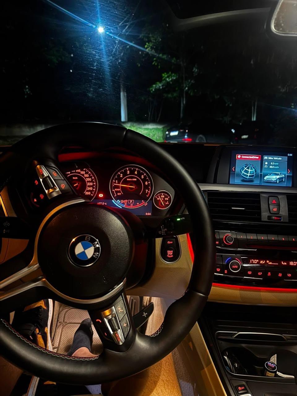 BMW 320i